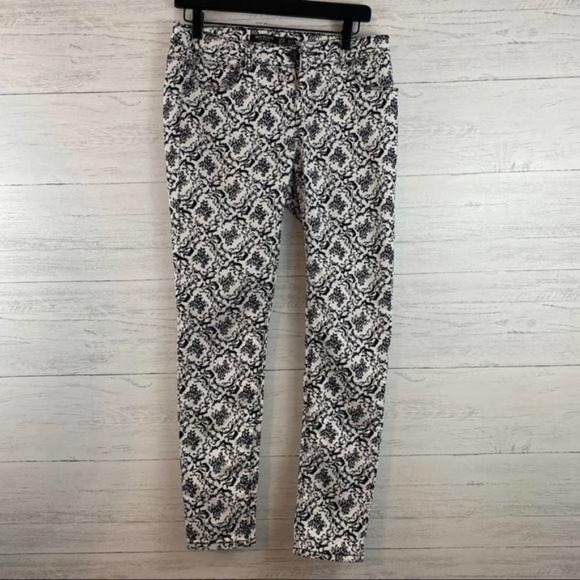 iris Pants - Iris Black and White Floral Skinny Jeans